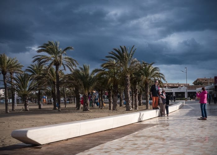 Mild weather, fewer tourists Spain