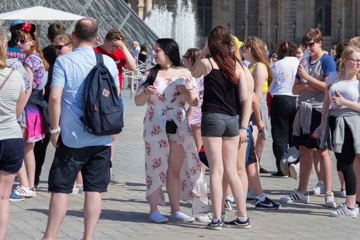 Mild temperatures, fewer tourists France